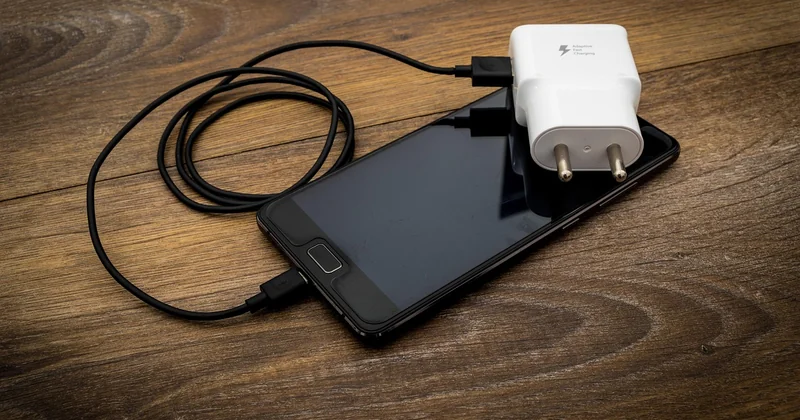 Les mauvaises habitudes qui tuent votre batterie à petit feu